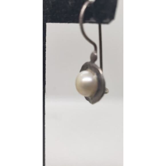 Vintage Earrings Sterling Silver 925 Israel Cultured Pearl Hand Hammered Long - Picture 3 of 8